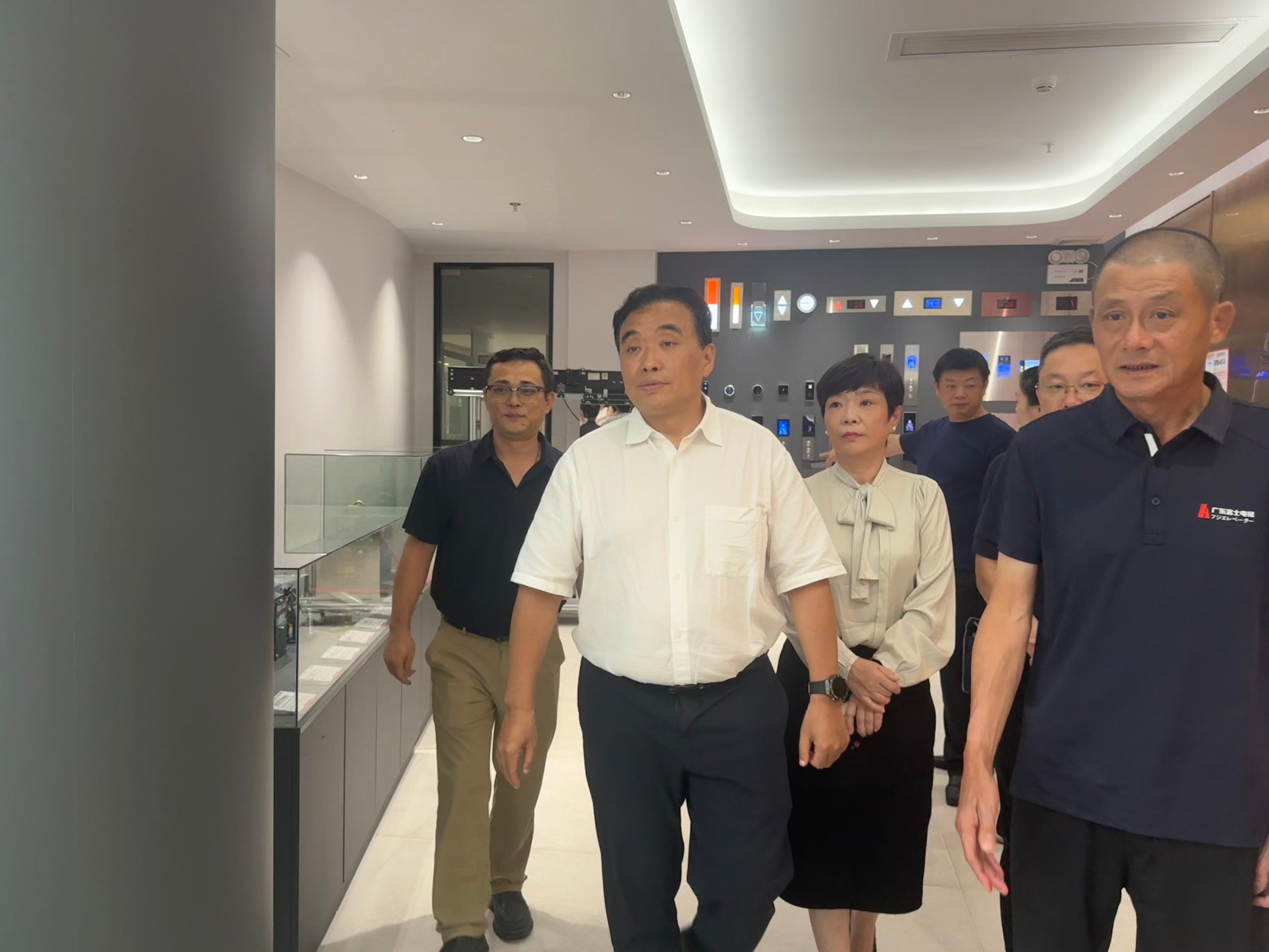 湘粤相依 侨联赋能｜湖南省、市侨联领导莅临压球平台-压球（中国）一站式服务平台
视察指导！